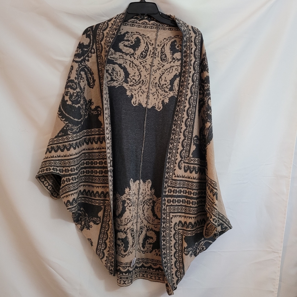 Paisley print bat wing caridgan size L